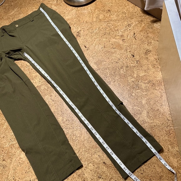 Duluth Trading Co Wm’s Breeze Shooter Slim Leg pant In Olive Green Sz 14 x 33 - Picture 15 of 16